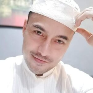 Erlando Saputra Instagram - السَّلاَمُ عَلَيْكُمْ وَرَحْمَةُ اللهِ وَبَرَكَاتُهُ 
Taqobbalallahu Minna wa minkum Barakaallahu fiikum
Selamat Idul Fitri 1444
Mohon Maaf Semuanya 
وَ السَّلاَمُ عَلَيْكُمْ وَرَحْمَةُ اللهِ وَبَرَكَاتُهُ 
-