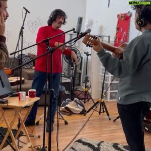 Erlend Øye Instagram - WHO BIT ME IN THE NIGHT? From the recording of Spider. I play guitar and sing lead vocals. Choir is made up up of @eldavidaguilar @undiegolorenzini @alex_ferreira and @claracebrian sings “i saw nothing, i heard nothing” ( and shot the video clip with the birdbush) . recorded by Fernando at @psicopsia studios. mastered by @jorgentraeen