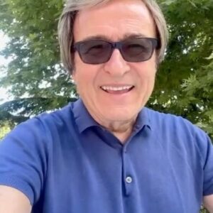 Erol Evgin Instagram - Sevgili Dostlar, 
babalar gününüz ve bayramınız kutlu olsun…