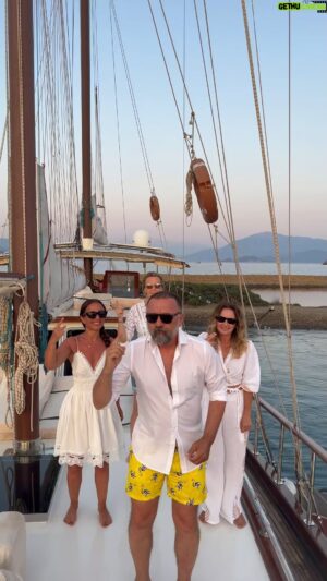 Ertuğrul Postoğlu Instagram - Tekne klasiğimiz…