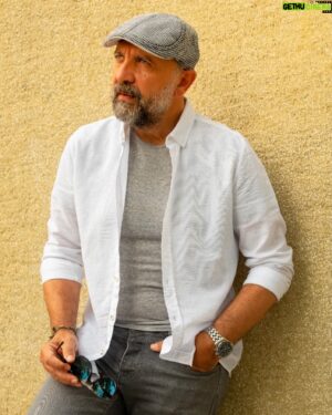 Ertuğrul Postoğlu Instagram - Her şey gönlümüzce olsun... 😎🤟👊