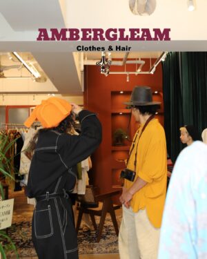 Eru Aoba Instagram - @ambergleam_official @ambergleam_yoga が美容室を併設してリニューアルオープン🎊

セレクトショップの奥に進むと美容室。
こういう併設系のショップって結局ちょっと
入りづらいみたいな感覚を得るのだけれど、
ここは全然、そんなことなかった。

美容師兼デザイナーの夫さん、同じくデザイナーの妻さん、
まるでふたりの秘密基地に招待してもらったみたい。

美容室が同じ空間にあるのに
良い意味で距離感がしっかり保たれていて、不思議。

すごく近いのに、静かに漂っていられる。
海に浮いている時の海とわたしの距離みたい。

P @micchi_822