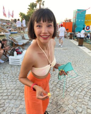 Esengül Yılmaz Instagram - Arkadaşlar bu sıklıkta post paylaşırsam influencer olabilir miyim?
Bu arada hepsini sezon başı aldığım için tükenmiş. Geldiklerinde linkleyeceğim🐥