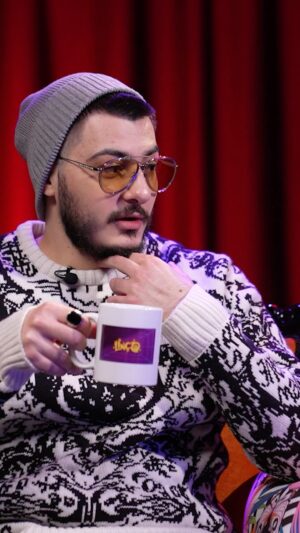 Eser Yenenler Instagram - Kardeşimle on numara muhabbet yaptık @semicenk linc@ yayında.