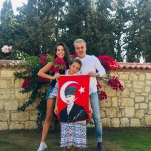 Esra Ronabar Instagram - #29ekimcumhuriyetbayramı #29ekimcumhuriyetbayramımızkutluolsun #mavirüzgar