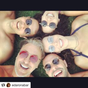 Esra Ronabar Instagram - #yaşamkardeşliği🌟🦋🌈