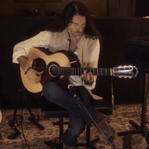 Estas Tonne Instagram - Gratitude to…❤️
Every creation that we see includes countless beating hearts in it. Every song recorded, film played, every cloth we wear, and every output of any kind we share are co-created by many. It includes all we see externally: our emotions are played out, issues, stories, wars, old patterns repeated and so on. May this new cycle of a Dragon purify the distortions of the mind, one step at a time. And while the suffering of so many is enormous, the responsibility for it shouldn’t be placed upon “them”. It’s much easier to blame everything and everyone else. Instead, it is an individual approach to every moment and a personal responsibility. Humanity is maturing slowly, and one day, we will remember that our togetherness is a natural state we are slowly coming to, one way or another. Giving thanks to life and everyone participating in it. Blessed new cycle and a peaceful skies above everyone head. 
❤️🌱🎶🕊️

Guitar: @hanika_guitars ❤️
Amplifier: Udo Roesner @udoroesner_amps ❤️
Cables: David La Boga @davidlaboga ❤️
Clothes: @truepassionsoulwear ❤️
Video: @geri_dagys ❤️
Studio: @davidpiribauer ❤️
#newcycle #gratitude #estastonne