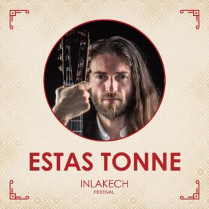 Estas Tonne Instagram - ESTAS TONNE 🎶🔥
(UA)

Vynikající kytarista,který popisuje sám sebe  jako ,,moderní trubadúr”
Je to nomád, který během svého života procestoval mnoho zemí a v mnohých i žil.
Jeho kytarová hra zahrnuje klasiku, flamenco, latinu, romské styly i prvky jemné elektroniky. Inspiruje se hudbou a tradicemi mnoha národů světa i hudbou současnou. Svou hudbu improvizovaně podřizuje místu, kde hraje na základě stávající nálady a reakcích publika. Estasova hudba vyvolává veliké množství emocí a prožitků, které diváka provází dlouho po skončení koncertu.

„Hudba pro mě není kariéra, je to život. Když jsem začal hrát na ulicích, prostě jsem žil svůj život a to dělám až dodnes. Život obsahuje vše: bolest i hojení, smutek i radost. Mezi těmito póly je skvělý průvodce, který vše drží pohromadě a je v každém z nás; prostě to ciťte,” popsal svůj hudební záměr Estas Tonne.
----------------------------------------------
EN
🔥🎶 An outstanding guitarist who describes himself as a "modern troubadour"
He is a nomad who has traveled and lived in many countries during his life.
His guitar playing includes classical, flamenco, Latin, Romani styles and elements of fine electronica. He is inspired by the music and traditions of many native of the world as well as contemporary music. He improvises his music based on the current mood and audience reactions. Estas's music evokes a large number of emotions and experiences that accompany the audience long after the concert is over.

"Music is not a career for me, it's a life. When I started playing in the streets, I just lived my life and I still do today. Life contains everything: pain and healing, sorrow and joy. Between these poles is a great guide that holds everything together and is within each of us; just feel it," Estas Tonne described his musical intention.