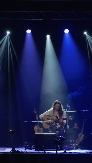 Estas Tonne Instagram - And the “Wheel of life” keep on turning…This track from the 2023 “Rhythms of change” tour captured in Sofia, Bulgaria is going to be released today on YT. With @conradoxmolina and @onanya.music ❤️❤️❤️
Link in the bio ❤️🎶🌱🕊️
Sound recorded: @bognar.zsolti 
Sound mixed/mastered: @soundprostudios 
Video: @geri_dagys 
#wheeloflife #estastonne #livemusic #live #oneheartsound