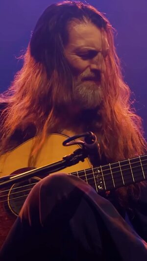 Estas Tonne Instagram - Extracted from a Live performance in Zurich (2022) the 30 min track “Fusion”, will be released on all platforms, tomorrow, August 11th in audio format. The pre-save links are in the bio. Blessed listening ❤️🎶🌱🕊️ Full video could be seen on the YouTube under the same title❤️
📽️ @geri_dagys ✨
📽️ @mysticalpics.ch ✨
🕹️ @soundprostudios ✨
@universalsounds_ch ✨
#fusion #estastonne #live #liveinzurich