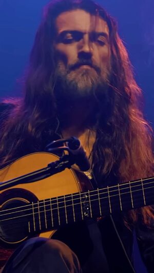 Estas Tonne Instagram - “Fusion”, Live in Zurich (2022) will be released on the August 11th on all platforms in audio format. The pre-save links are in the bio. Blessed listening ❤️🎶🌱🕊️
Full video could be seen on the YouTube under the same title❤️
📽️ @geri_dagys ✨
📽️ @mysticalpics.ch ✨
🕹️ @soundprostudios ✨
@universalsounds_ch ✨
#fusion #estastonne #live #liveinzurich