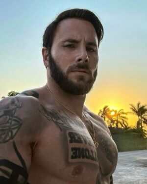 Esteban Martínez Instagram - Un día más 🌅