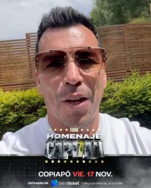Esteban Paredes Instagram - Aquí nuestro capi7an @e.paredes7 ⚽️ nos invita a  su Tour Homenaje en la Ciudad de Copiapó ☀️ donde estará junto a varios amigos del fútbol.

Amigos de E.Paredes vs Amigos de S.Malbran

📆 17 Nov 23
🕖 20:00 hrs.
📍 Estadio Luis Valenzuela Hermosilla
🎫 Serviticket.cl (link en la bio)