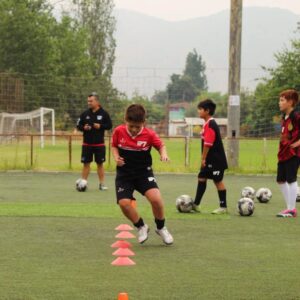 Esteban Paredes Instagram - ¡ Cumple tu sueño de crecer como futbolista profesional  entrenando con EP7 !

¡Inscribete aquí!

 56 9 3019 2462

⚽️ RECUERDA QUE TODOS NUESTROS MEDIOS DE CONTACTO ESTAN EN NUESTRA DESCRIPCION Y BOTONES DE ACCION EN NUESTRO PERFIL ⚽️