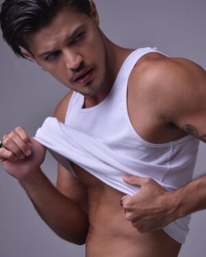 Esteban Velásquez Instagram - Sextouuu ✌🏻