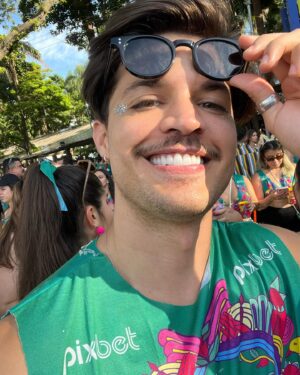 Esteban Velásquez Instagram - Mais um Carnaval no meu Brasil querido 🇧🇷♥️ 
📍São Paulo, 2024!