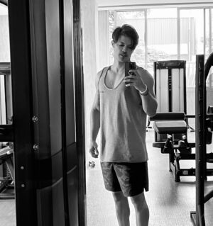 Esteban Velásquez Instagram - Mirrors & 😗✌🏻