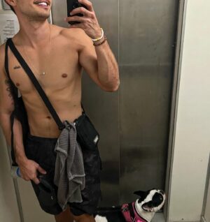 Esteban Velásquez Instagram - Mirrors & 😗✌🏻