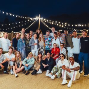 Ester Ledecká Instagram - Tohle je první album fotek z Family Fair Richard Mille...
Nedokážu ani popsat, jak strašně jsem hrdá, že můžu do týhle rodiny patřit i já! Díky Amandě a Alexovi za to, že mi dávají pokaždé, když se vidíme, pocit, jako bych se po dlouhé době vrátila domů. Je skvělý se osobně poznat s mejma celoživotníma sportovníma a uměleckejma idolama a celym teamem Richard Mille. Všichni ti lidi mě inspirujou a stojí při mě v dobrym i ve zlym. To je ten důvod proč jsme tak silní. 
Děkuju za ty nezapomenutelný dny! ❤️

This is the first album of photos from Family Fair Richard Mille...
I can't tell you how proud I am to be a part of this family! Thanks to Amanda and Alex for making me feel like I'm coming home after a long time every time we see each other. It's great to meet my lifelong sports and art idols and the entire Richard Mille team in person. All these people inspire me and stand by me through thick and thin. This is why we're so strong.
Thank you for those unforgettable days! ❤️

@richardmille 

STR