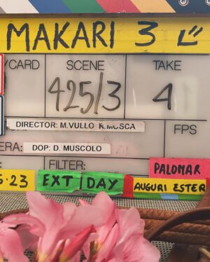 Ester Pantano Instagram - Siamo arrivati a Makari 3.
Il 18 Febbraio andrà in onda la prima puntata su Rai1
sono cambiate così tante cose, c’è una gioia immensa nel ricordare cosa si è stati, cosa si è e verso cosa si va.

Oggi ho messo due firme, due progetti nuovi.
Ringrazio ogni reparto, ogni giorno che mi fa stare qui e la mia possibilità di scegliere.

Trapani sei una seconda casa.
Grazie a tutti i sorrisi sinceri di quei quattro mesi di set, grazie a tutti i compagni di squadra, fuori e dentro al set.
Grazie Alessia🧞‍♀️
Grazie Zighi✨

Grazie per tutti i messaggi belli che state mandando, per gli apprezzamenti, ricordiamoci che c’è una guerra in corso, che nessuno la merita, che bisogna cessare il fuoco.

🫀