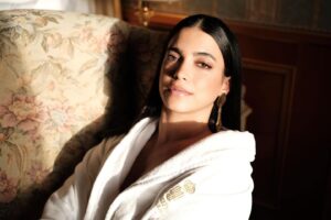 Ester Pantano Instagram - Prima del red carpet, prima di una giornata meravigliosa.
23.10.23

Anteprima de”I Leoni di Sicilia” che trovate su @disneyplusit 
Festa del cinema di Roma
Vedere il lavoro di mesi su un maxi schermo, sentire il pubblico che si emoziona.
Essere vicini ai colleghi e goderselo e avere “ vicini “ tutti i reparti in ogni inquadratura 🫀

✨📸@ivananoto_ 
Hair&makeup @cinzia_carletti 🫀

#ileonidisicilia 
#giuseppinaflorio 
#disneyplus

@parcodeiprincipi