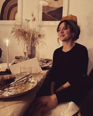 Esther Smith Instagram - Noble Filthy Twixmas 🎄🔮