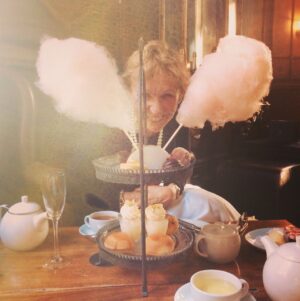 Esther Smith Instagram - #CandyFlossin’ #DayFlossin’ #MamaBirthdayFlossin’ #Flossin’ForJanuary #2018Flossin’ #NotOurRealEars