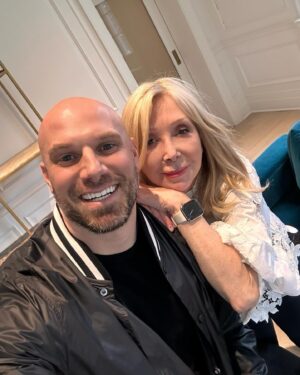 Étienne Boulay Instagram - NOUVEAU PROJET • NEW PROJECT Je suis très fier de me joindre à la belle équipe de @thefashionherotv aux côtés de @bernier9689 et @aj_mclean • I’m very excited to join the amazing THE FASHION HERO team alongside Caroline Bernier & AJ McLean !  Une série télévisée révolutionnaire qui prône la diversité et l’inclusivité tout en éliminant les barrières et en célébrant la beauté non conventionnelle!