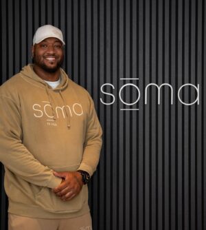 Étienne Boulay Instagram - How it started ➡️ how it’s going! Bookez votre essai gratuit au @soma.fitclub Griffintown. Profitez aussi de la promotion d’ouverture: à l’achat de 4 sessions vous rececez 4 sessions gratuites. Ouverture St-Hilaire et Boucherville dans les prochaines semaines! 💪🏽💪🏽