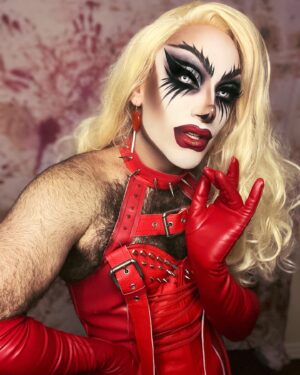 Evah Destruction Instagram - Kisses 💋 
My look from July’s Digital Destruction stream on Twitch! Always such a fun time thank you to everyone that keeps me motivated and wanting to continue to do it every month 💋

Corset by @emmasisdesigns 🖤