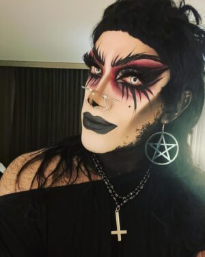 Evah Destruction Instagram - One tour done onto the next! Here’s a photo dump of the last half of my time with @hardcandyevents! Thank you to EVERYONE that came out to see me while supporting your local drag too 😘 I had such an amazing time now to rest up a lil bit 😮‍💨

Remember to snag your tickets to the @bouletbrothersdragula Titans Tour at dragulalive.com it’s just around the corner 😈🖤