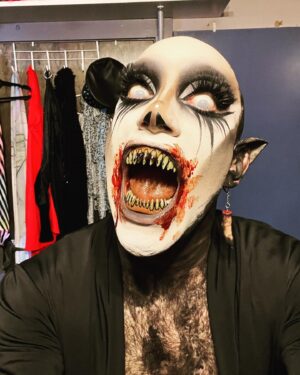 Evah Destruction Instagram - Over halfway done with this tour with @hardcandyevents, and here’s a photo dump of what I’ve managed to grab along the way 🤪
Columbus, Indianapolis, Cincinnati, Huntington, Louisville you were incredible! Thank you for such great shows! Now onto Richmond, Nashville, and Kansas City 🥰