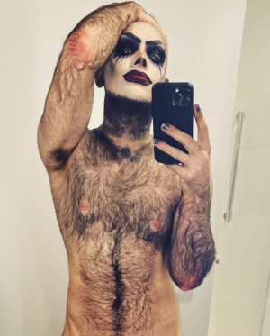 Evah Destruction Instagram - Over halfway done with this tour with @hardcandyevents, and here’s a photo dump of what I’ve managed to grab along the way 🤪
Columbus, Indianapolis, Cincinnati, Huntington, Louisville you were incredible! Thank you for such great shows! Now onto Richmond, Nashville, and Kansas City 🥰