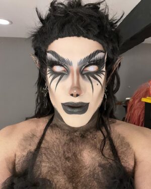Evah Destruction Instagram - San Diego you were such a fun time at @richssandiego last night!! The show was incredible, thank you @strawberrycorncakes_roche for getting the ghouls together 🖤🖤🖤🖤

Also @hosoterratoma stopping by to grab a drink and catch up was the cherry on top of my night 🥰

Thanks @cubteddybare for the last photo 🖤