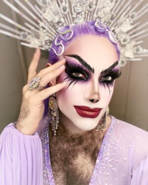 Evah Destruction Instagram - This is what happens when I hang out with @louisiannapurchase once and I’m rhinestoning a whole look again 😂🖤✨ she just makes looking pastel and ethereal so flawless 🥹

Hair and dress by @emmasisdesigns 🖤
