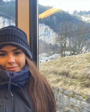 Evelyn Cedeño Instagram - Érase una vez, los Alpes suizos…qué ganas de volver a viajar…