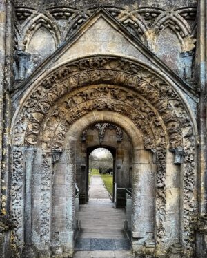 Evelyn Edwards Instagram - Sometimes I make a wish when I go through medieval doorways. This is definitely a wish worthy portal. #glastonbury #churcharchitecture #doorway