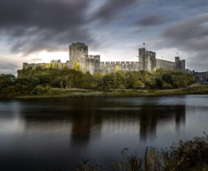 Evelyn Edwards Instagram - Some of my absolute favorite castles in all of the UK are in Wales. Pembroke Castle is one of those. Henry VII, the first Tudor monarch was born here. His mother, Lady Margaret Beaufort was 13 years old at the time. .
.
.
.
.
#cymru #wales #visitwales #discovercymru #discoverwales #northwales #southwales #welsh #snowdonia #cymraeg #northwalesgram #igerswales #castle #medieval #medievalarchitecture #tudors #henryvii #redqueen #whiteprincess