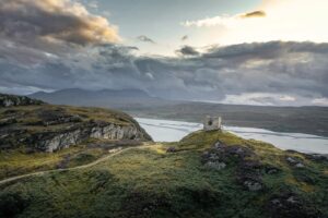 Evelyn Edwards Instagram - Castle Varrich is the long ago seat of Clan Mackay.  The Castle history has lots possibles, maybes and might-have-beens. It might be on a Norse site from the 11th century. Castle Varrich lies in the Kyle of Tongue and the name “Tounge” is believed to come from the Norse word “Tunga” which means tongue of land at the nesting of two rivers. It’s also said that there are possibly caves beneath the Castle that the Mackays lived in. It might been owned by the Bishop of Caithness before it belonged to the Mackays as a stoping point that he stayed in between his two properties. It might have been a tower, maybe a look out? What it definitely is is a 16th century tower that was a reconstruction of an earlier structure and was abandoned before the 18th century. And it’s definitely stunning. Especially when the clouds cooperate. 🏰 🏴󠁧󠁢󠁳󠁣󠁴󠁿 💚 ⁣
.⁣
.⁣
.⁣
.⁣
.⁣
#scotlandtrip #highlands #scotlandshots #visitscotland #scottishhighlands #scotlandexplore #yourscotland #vanlife #immerseyoursenses #scotspirit #drivescotland #lovescotland #northcoast500 #nc500route #beautifulscotland #hiddenscotland #homeiswhereyouparkit #scotland #simplyscotland #thisisscotland #loch #scottishhills #scottishtourism #castle #medievalarchitecture #ruins #naturephotography #historymemes #medievaltimes #castel