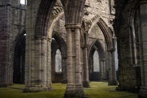 Evelyn Edwards Instagram - Tintern Abbey was a Cistercian order.  The Cistercians took the beliefs of St. Benedictine monks and then added a great big dollop of even more strictness. They believed in prayer, obedience, chastity, silence and WORK!  The Cistercian Order became one of the most successful orders for over 200 years and Tintern Abbey was one of those successes. 💚⛪️🏴󠁧󠁢󠁷󠁬󠁳󠁿 .
.
.
.
.
.
.
#cymru #wales #visitwales #discovercymru #discoverwales #churcharchitecture #southwales #welsh #gothic #tinternabbey #churchphotography #igerswales
 #aband0n_all_h0pe #grime_lords #glitz_n_grime #forgotten #ig_abandoned #urbanexploring #ig_captures_decay #ig_urbex #beautyindecay #urbex_supreme #urbex_utopia #urbexworld #urbexphotography #grime_nation #abandonedbuilding #kings_abandoned #abandoned_junkies #rurex