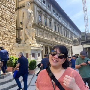 Evelyn Mok Instagram - Artaly 🇮🇹 🍆 🤌

Had a weekend of la dolce vita in Tuscany and am back in Sweden doing some stand-up for you this week!

10/4 - @stauppklubben Gothenburg (Swedish show)
11/4 - @norrabrunn Stockholm (Swedish show)
12/4 - @oslipat Stockholm (Swedish show)
13/4 - @laughhousesweden Stockholm (English show)
16/4 - @hemliscomedy Gothenburg (Swedish show)

🎫 Ticket links in bio! ✌️