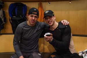 Evgeni Malkin Instagram - Congratulations my friend 500 goals🏒🥅🥅🥅