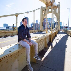 Evgeni Malkin Instagram - Pittsburgh 💛🖤 #forever