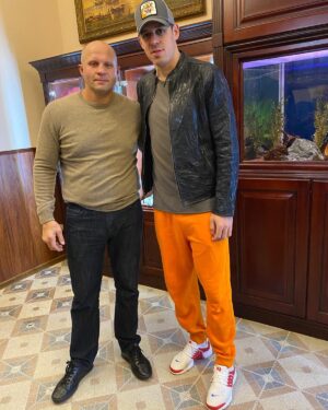 Evgeni Malkin Instagram - Император💪