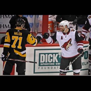 Evgeni Malkin Instagram - @phil_kessel_81_ 🤜🤛