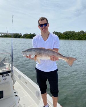 Evgeni Malkin Instagram - Great day 🐟 thanks @nikitakucherov86