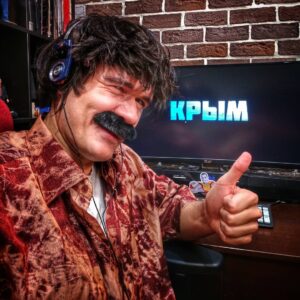 Evgeniy Bazhenov Instagram - #BadComedian обзор фильма Крым уже на основном канале!