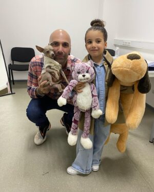 Evgeniy Papunaishvili Instagram - С Софией и Хлоей приняли участие в съёмке новой, очень доброй программы про любовь к животным❤️
Обе девочки волновались , но справились замечательно😅

Скоро сделаю анонс👌😉