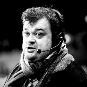 Evgeniy Papunaishvili Instagram - Мы виделись и общались всего один раз в жизни, но Василий был своим, родным, каким-то невероятно близким! Васей!

Я очень люблю футбол,и после каждой Васиной передачи или комментария матча, я влюблялся в футбол ещё сильнее! Уверен, такое чувство было у многих. 
Это прям невосполнимая потеря для нашего футбола, да и для всего нашего спорта в целом🙏