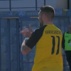 Evgeny Savin Instagram - Забиваем самый красивый гол нашего сезона , но проигрываем самый важный матч сезона 2:3 ✊🏆🟡⚫️ Это футбол . Впереди 6 игр и чтобы бороться за выход нужно 6 побед подряд . Пока не потеряно всё - не потеряно ничего . 

Работаем . 

Отдельное спасибо нашим детям и болельщикам . Атмосфера была - ТОП 🟡⚫️🫶 @krasavafc 

ОЦЕНИ ГОЛ В КОММЕНТАХ !!!